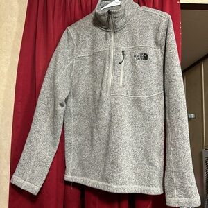 Men’s Northface half zip